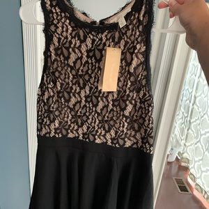 NWT francescas brand size large